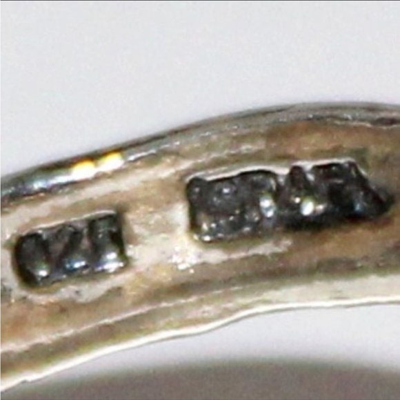 Opulenza Sterling Silver Cultured Pearl Ring.  Size 7 - Picture 7 of 9